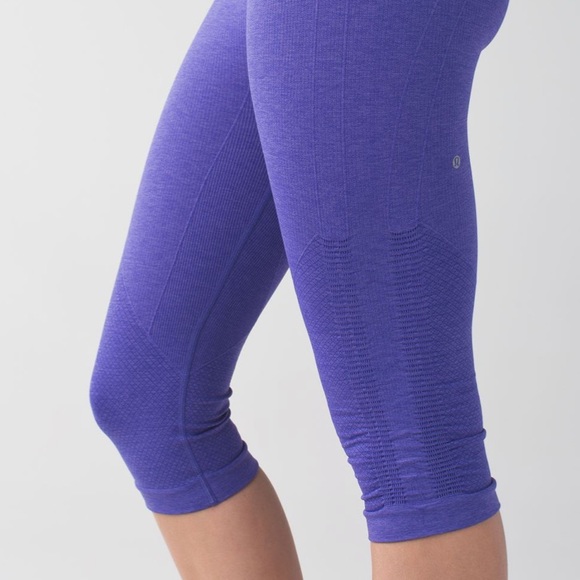 Lululemon In The Flow Crop II Bundle - Picture 10 of 12